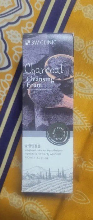3W Clinic Charcoal Cleansing Foam (100ml) - Deep Pore Purifying Face Wash for Oil Control | Original Korea - Image 2